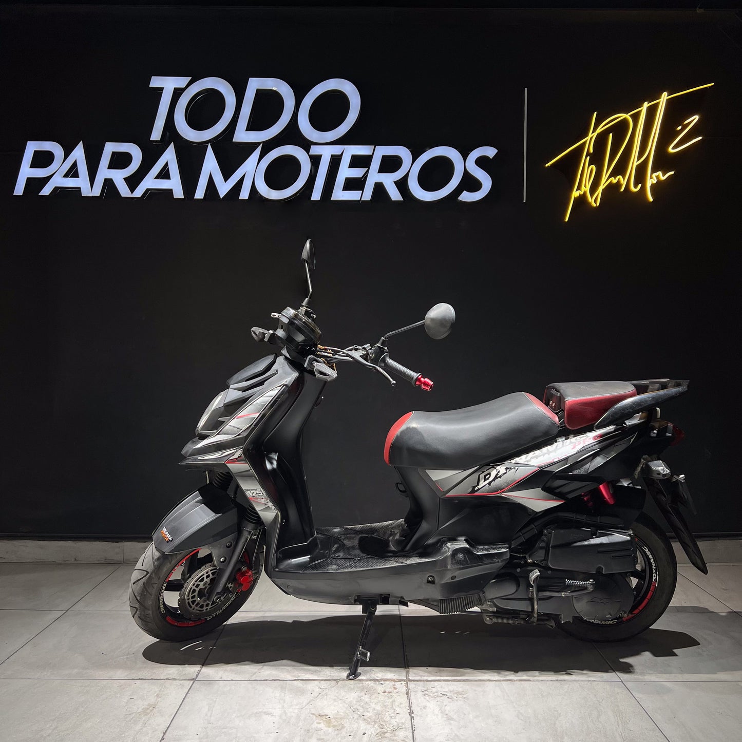 AKT AK125SC-R 2017