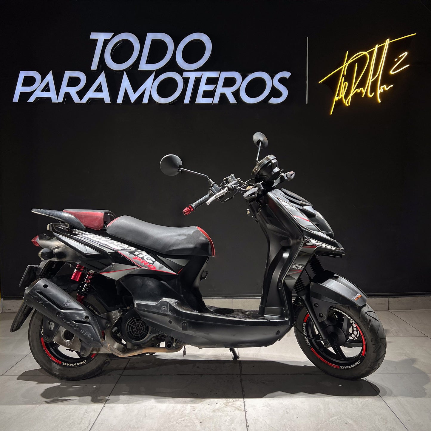 AKT AK125SC-R 2017
