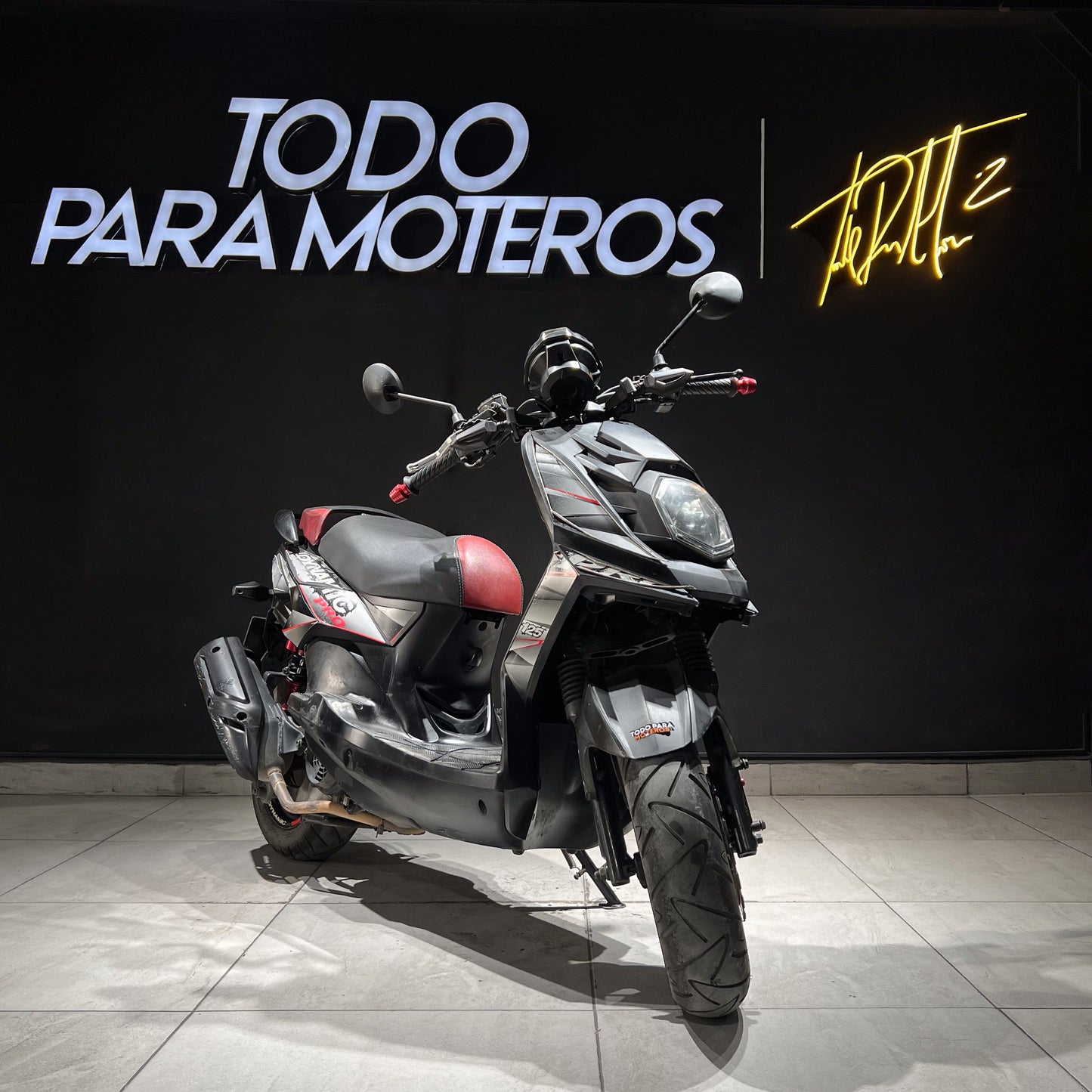 AKT AK125SC-R 2017