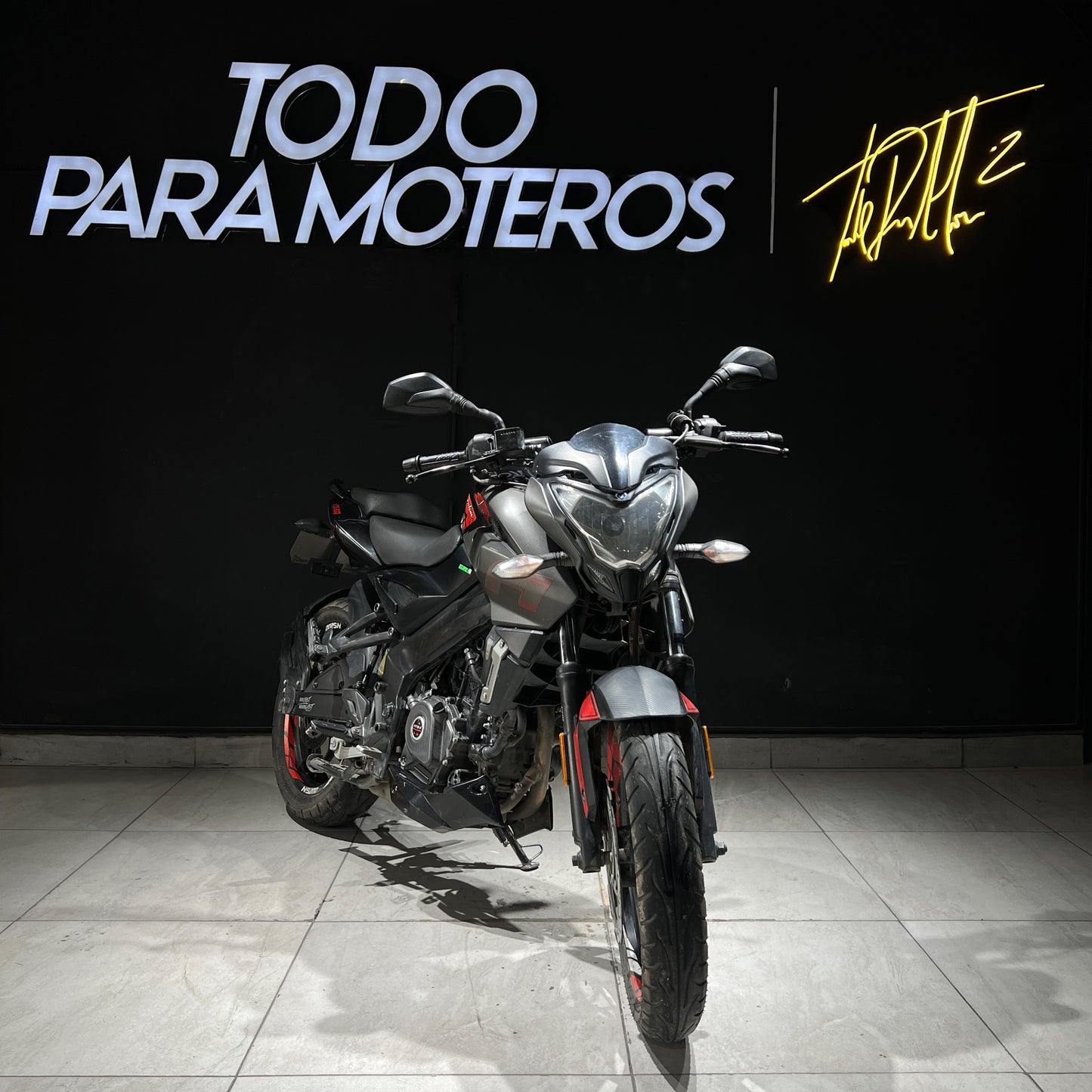 BAJAJ PULSAR NS 200 FI 2022