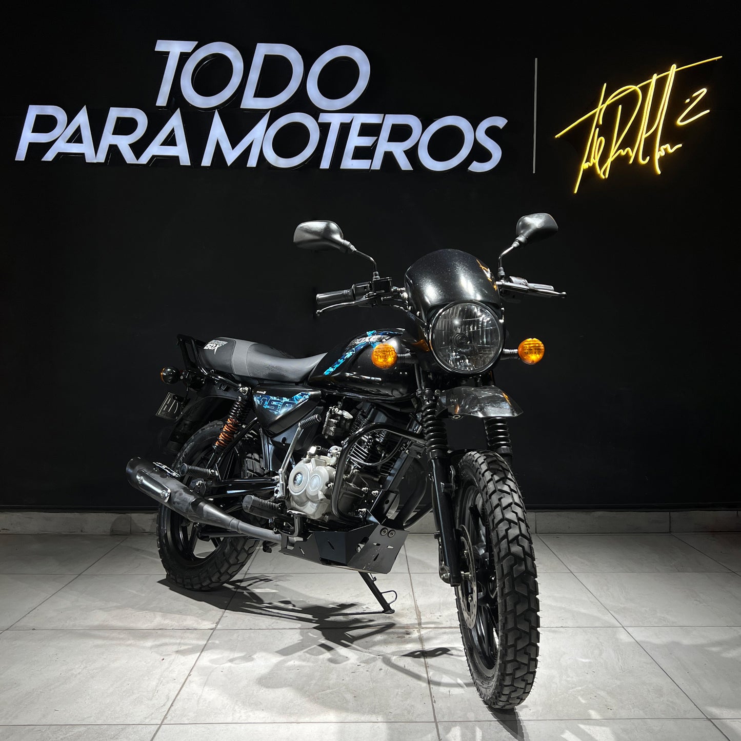 BAJAJ BOXER BM150 X 2025