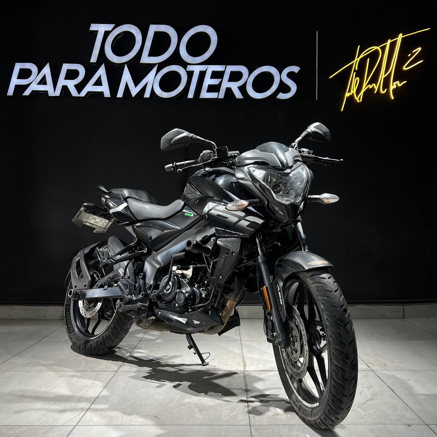BAJAJ PULSAR NS 160 FI ABS 2023