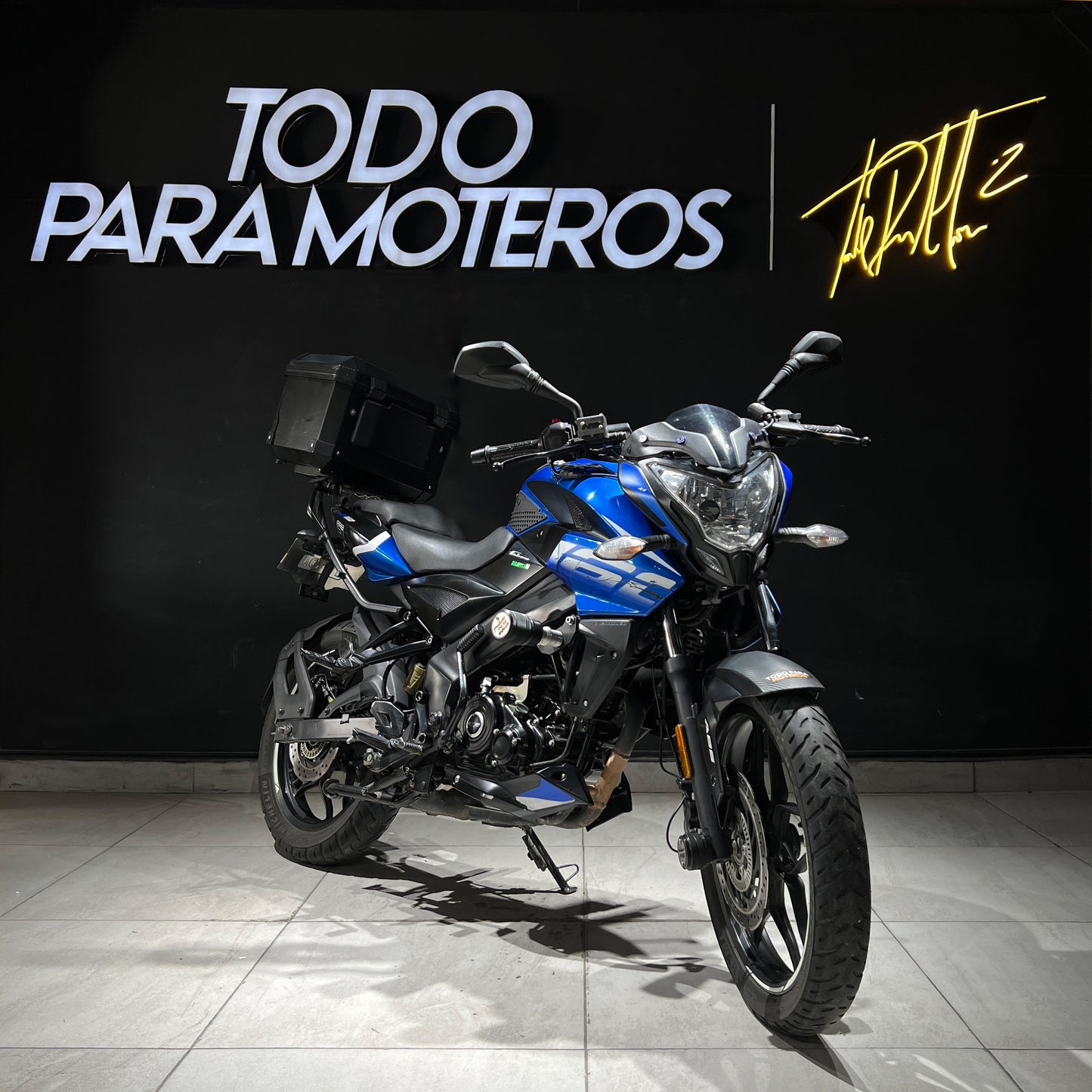 BAJAJ PULSAR NS 160 FI ABS 2023