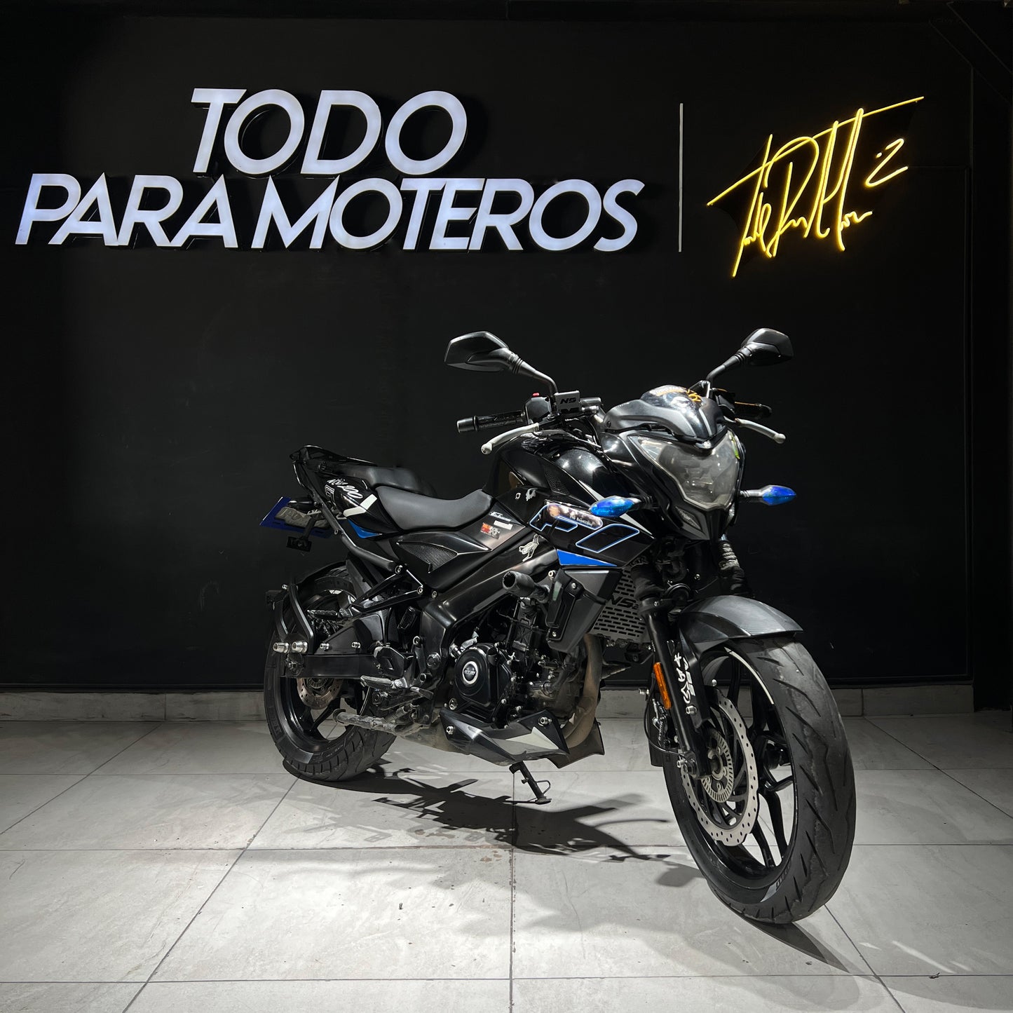 BAJAJ PULSAR NS200 FI ABS 2023