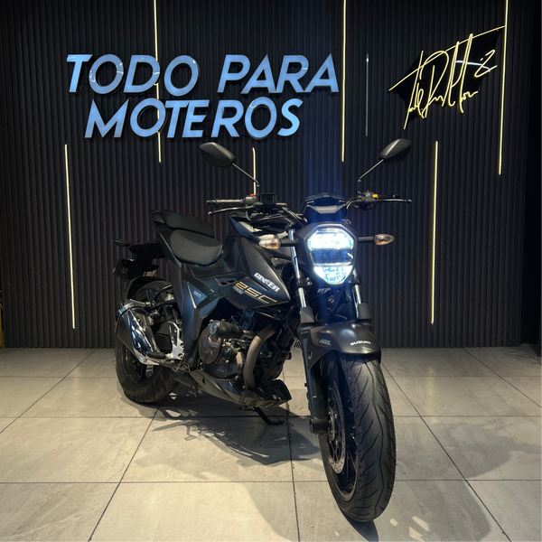 SUZUKI GIXXER 250 2023