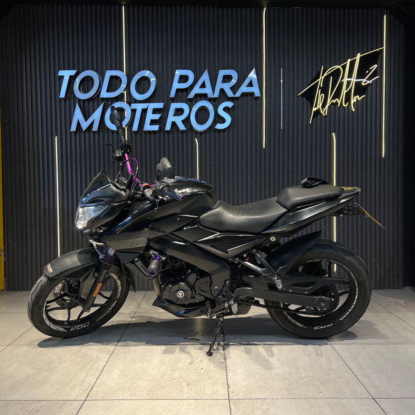 BAJAJ PULSAR NS 200 FI 2023