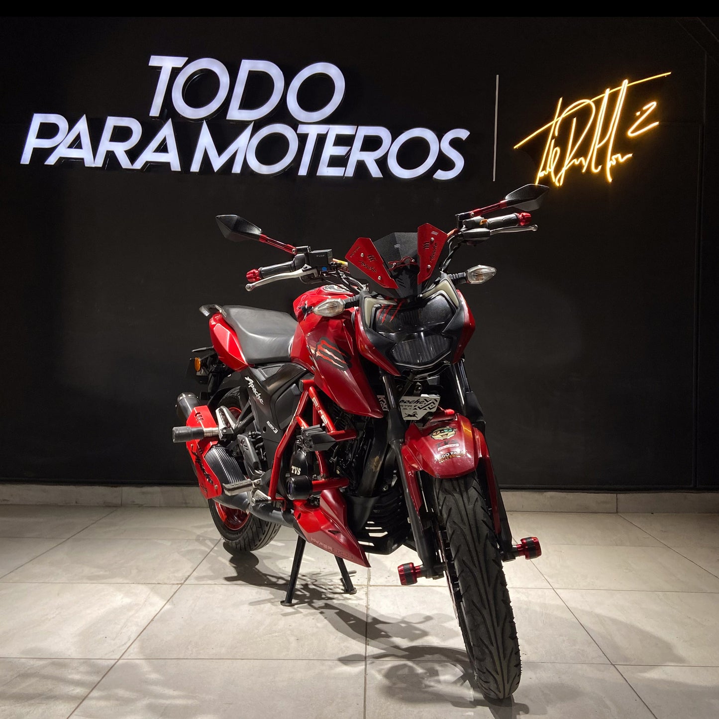 TVS APACHE RTR 160 4V XCONNECT 2023