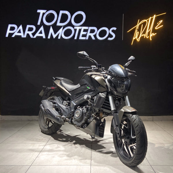 BAJAJ DOMINAR D 400 2022