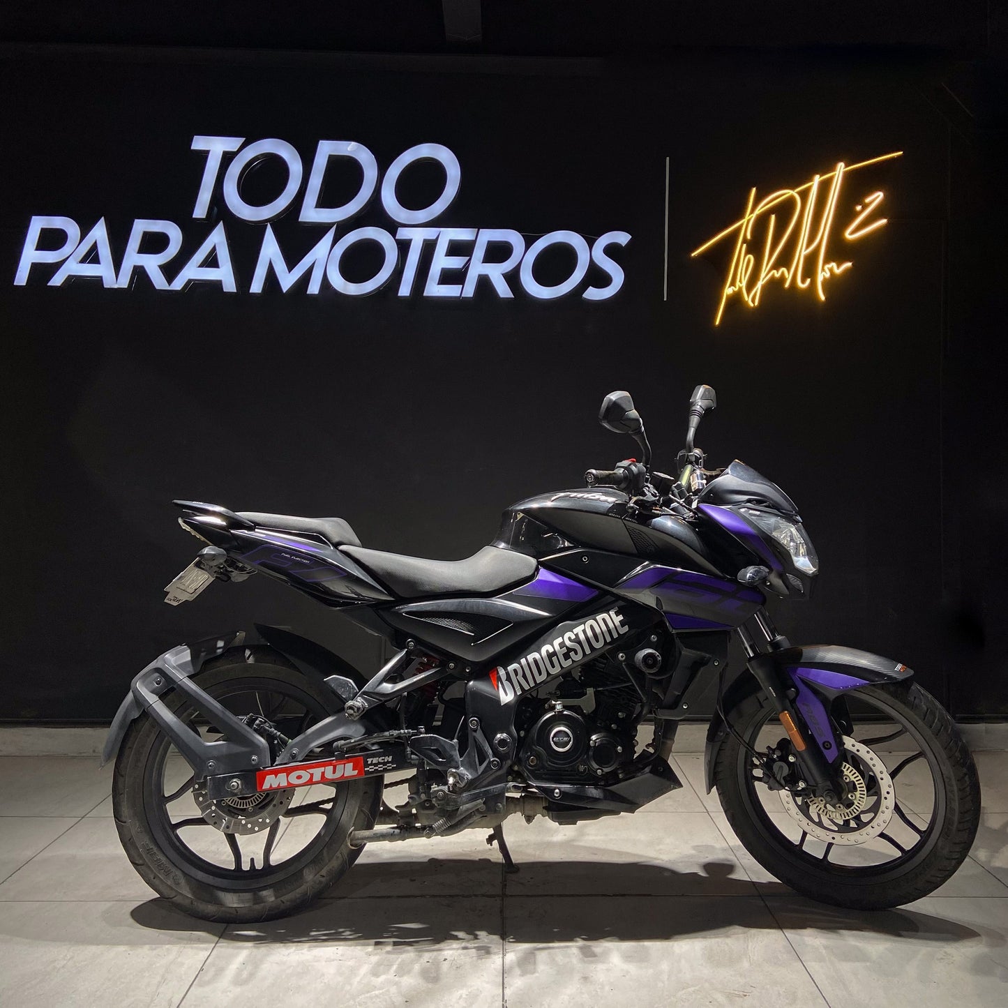 BAJAJ PULSAR NS 160 FI ABS 2024