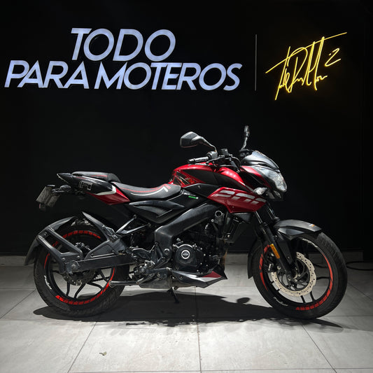 BAJAJ PULSAR NS 200 FI 2023