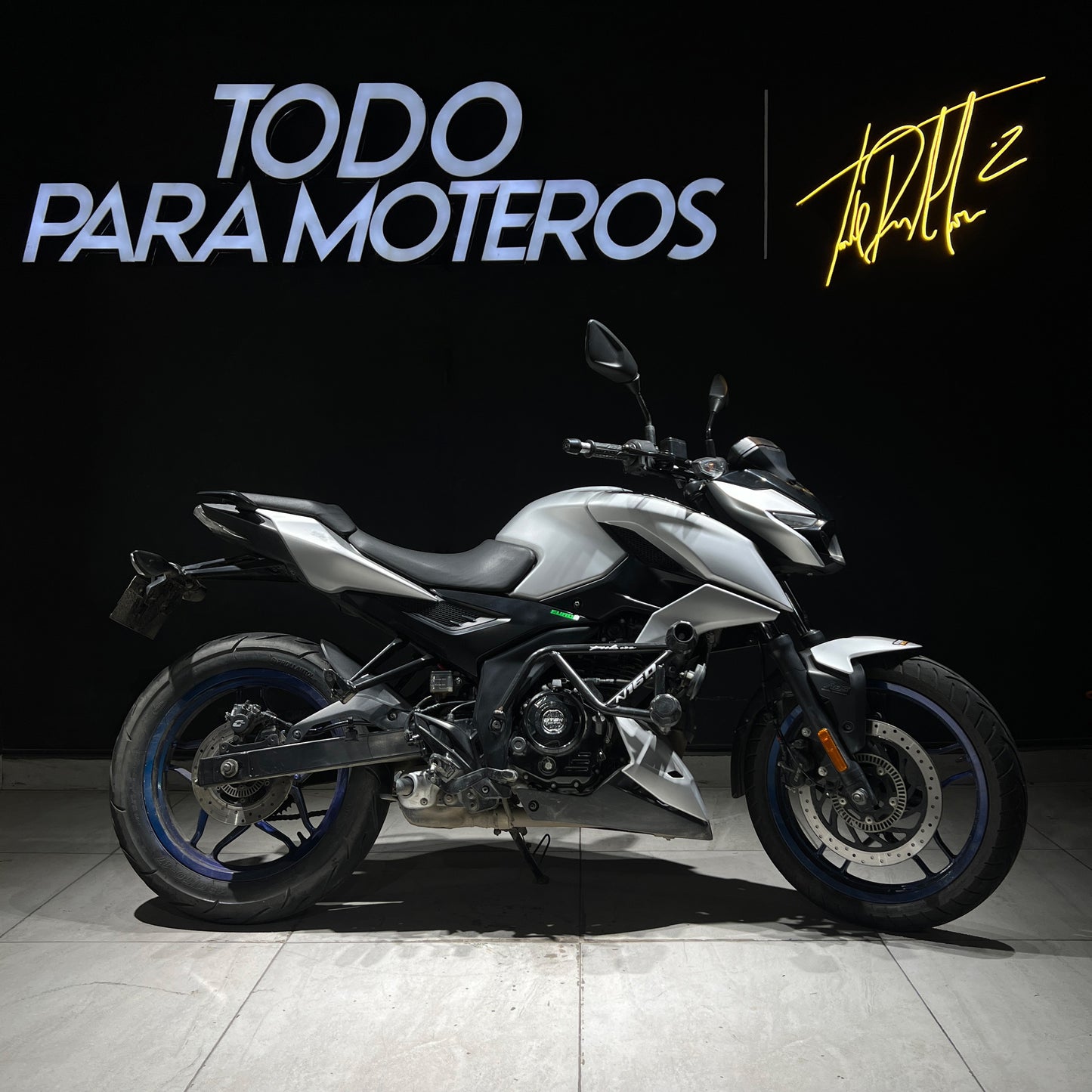 BAJAJ PULSAR N160 2024