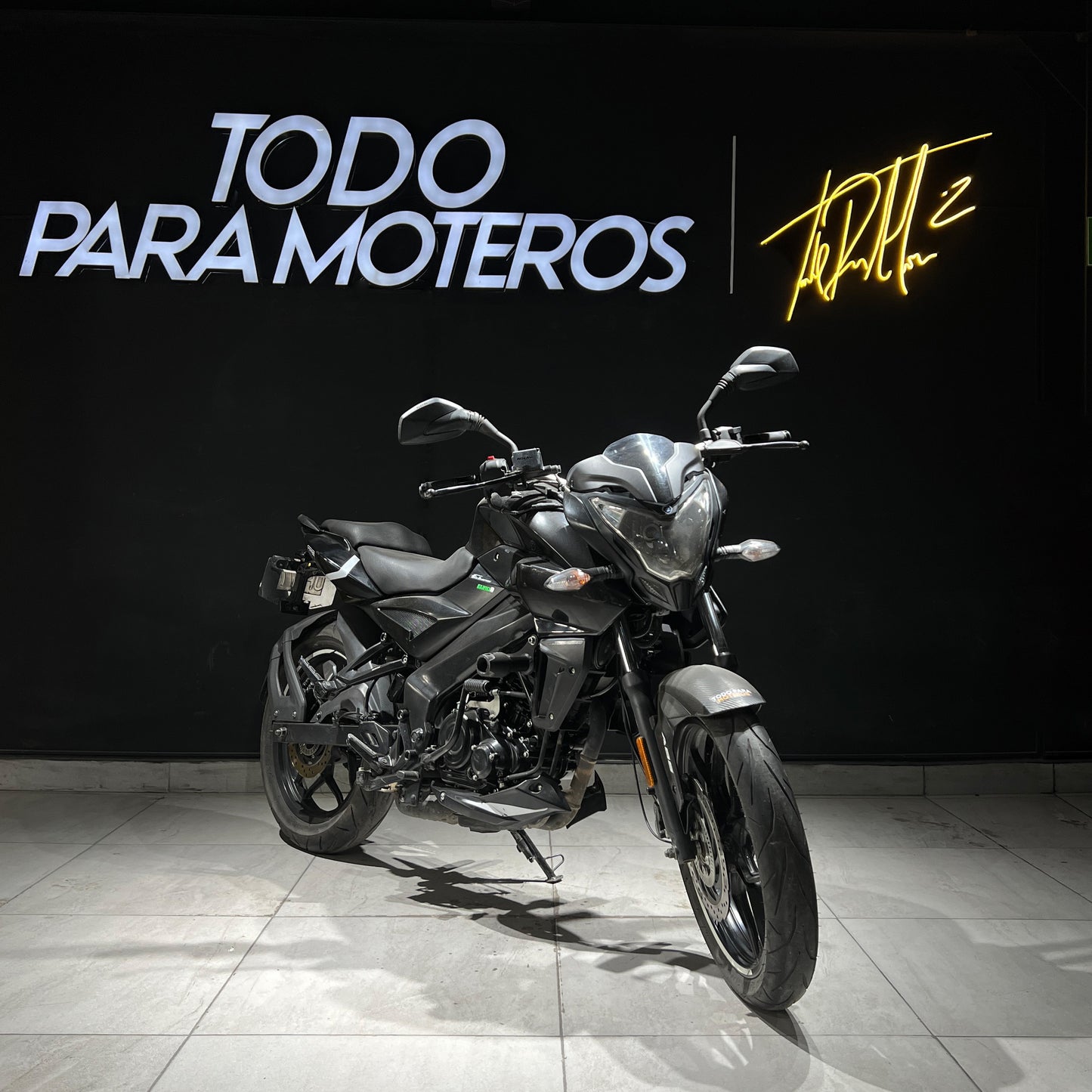 BAJAJ PULSAR NS 160 FI ABS 2023