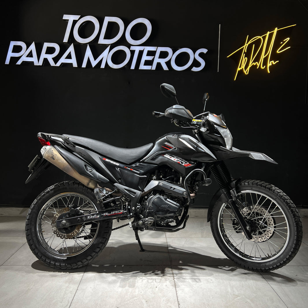 AKT – Todo Para Moteros